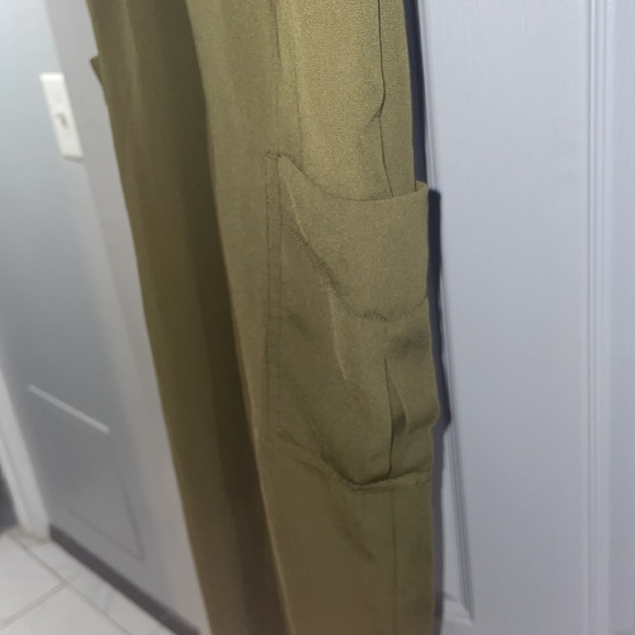 Active, size small, olive, straight leg, trousers, with front pockets - Picture 4 of 8